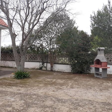 Casa vacanza Lo Vita Appartamento Alessia Collemeto Exterior foto