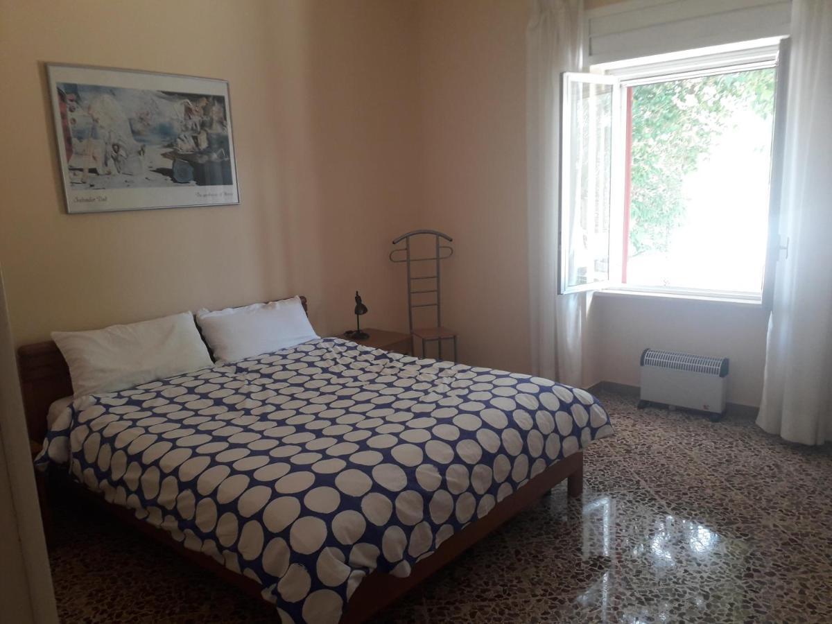 Casa vacanza Lo Vita Appartamento Alessia Collemeto Exterior foto